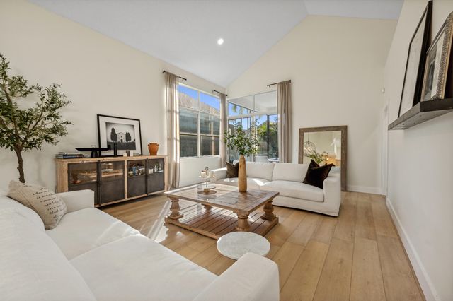 6667 NW 25th Avenue, Boca Raton, FL 33496