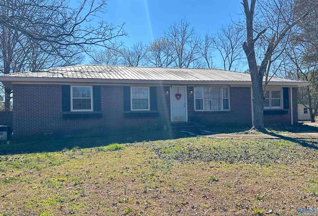 13 Oakview Court, Centre, AL 35960