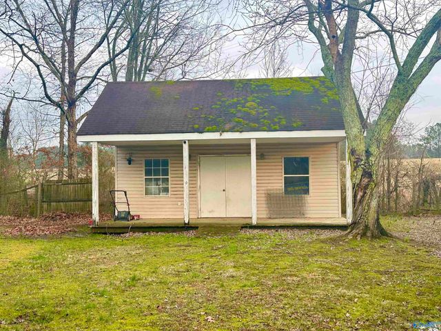 13 Oakview Court, Centre, AL 35960