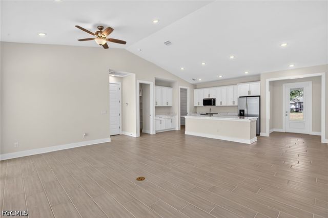 2632 SW 10th AVE, Cape Coral, FL 33914
