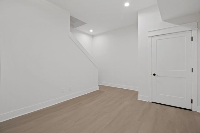 41 W High St Apt D7, Clarksville, TN 37040