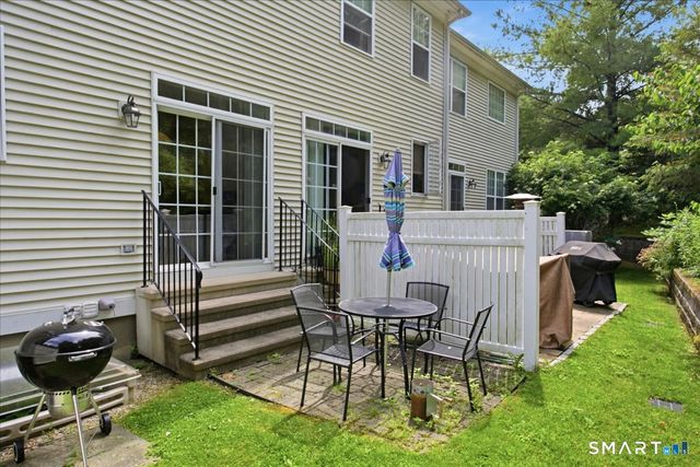 26 Maura Lane 26, Danbury, CT 06810