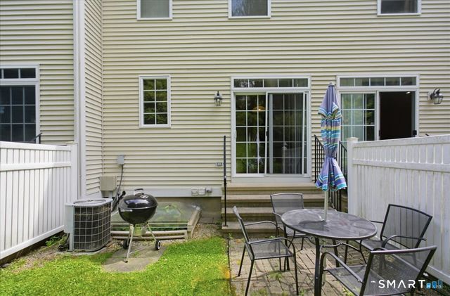 26 Maura Lane 26, Danbury, CT 06810