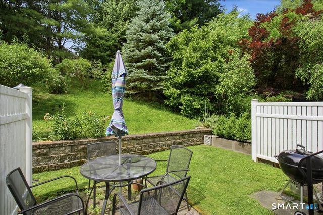 26 Maura Lane 26, Danbury, CT 06810