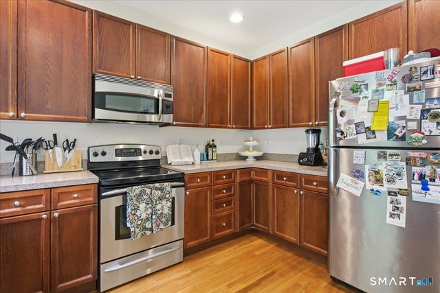 26 Maura Lane 26, Danbury, CT 06810