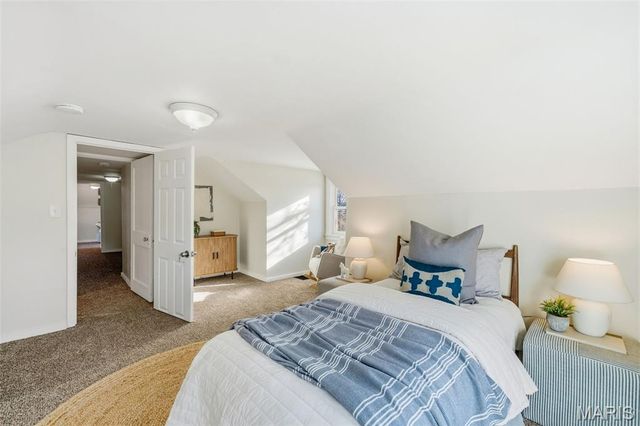 8925 Eden Avenue, St Louis, MO 63123