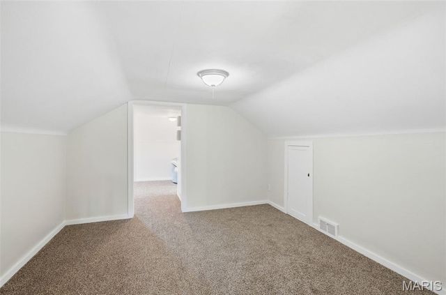 8925 Eden Avenue, St Louis, MO 63123