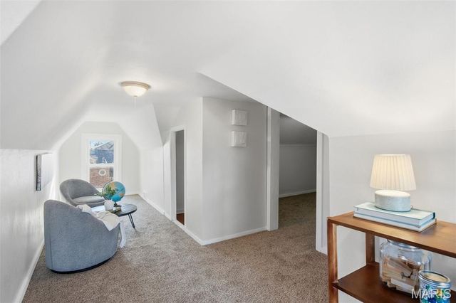 8925 Eden Avenue, St Louis, MO 63123