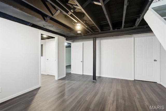 8925 Eden Avenue, St Louis, MO 63123