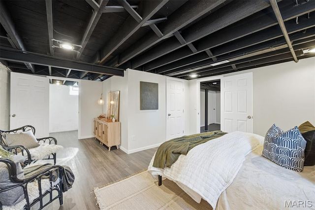 8925 Eden Avenue, St Louis, MO 63123