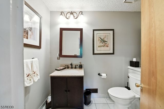 511 Burlington Rd, Freehold Twp., NJ 07728