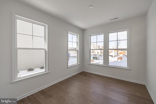 497 BAYBERRY LN, Zion Crossroads, VA 22942