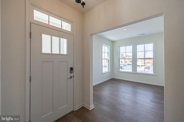 497 BAYBERRY LN, Zion Crossroads, VA 22942