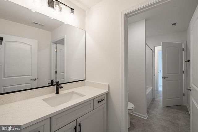 497 BAYBERRY LN, Zion Crossroads, VA 22942