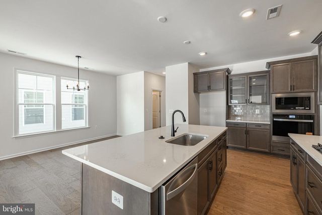 497 BAYBERRY LN, Zion Crossroads, VA 22942