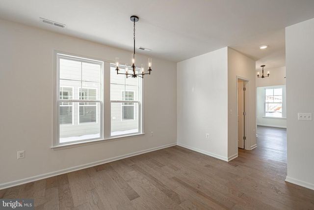 497 BAYBERRY LN, Zion Crossroads, VA 22942