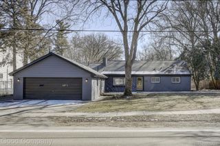 4896 Chicago Road, Warren, MI 48092