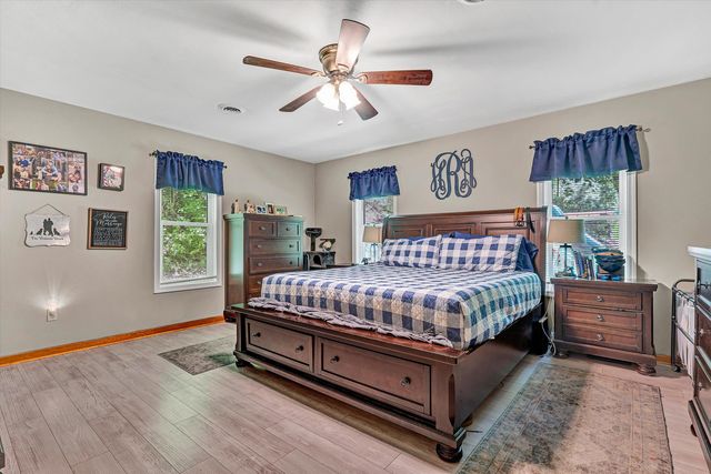 6029 Twelve Oclock Knob RD, Roanoke, VA 24018