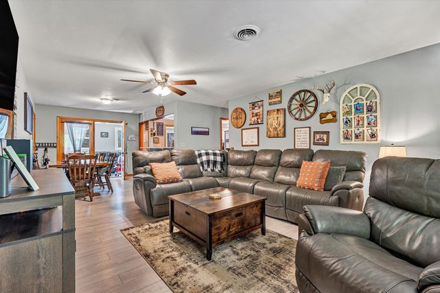6029 Twelve Oclock Knob RD, Roanoke, VA 24018