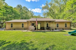 6029 Twelve Oclock Knob RD, Roanoke, VA 24018