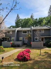 15392 Kingsbury Cir, Grass Valley, CA 95949