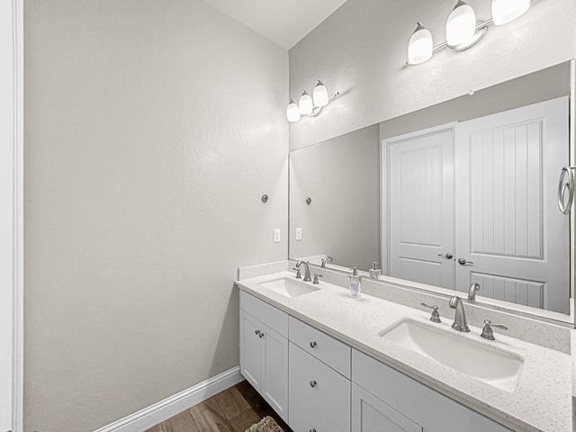 2941 Loyola Avenue, Clovis, CA 93619