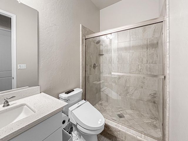 2941 Loyola Avenue, Clovis, CA 93619