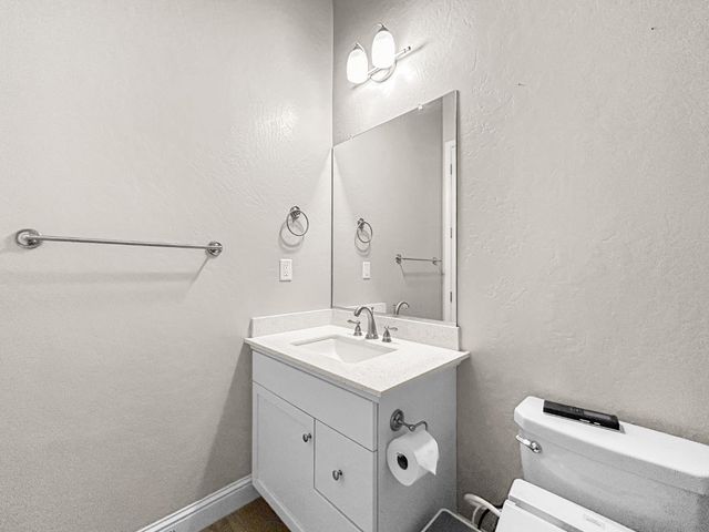 2941 Loyola Avenue, Clovis, CA 93619