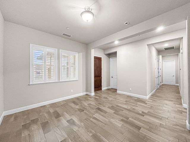 2941 Loyola Avenue, Clovis, CA 93619