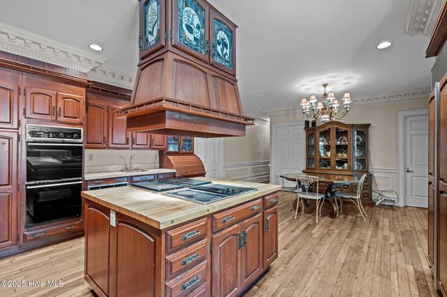 130 Harbour Drive, Hubert, NC 28539