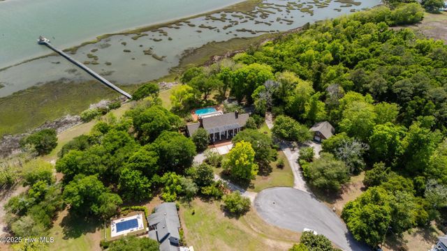 130 Harbour Drive, Hubert, NC 28539