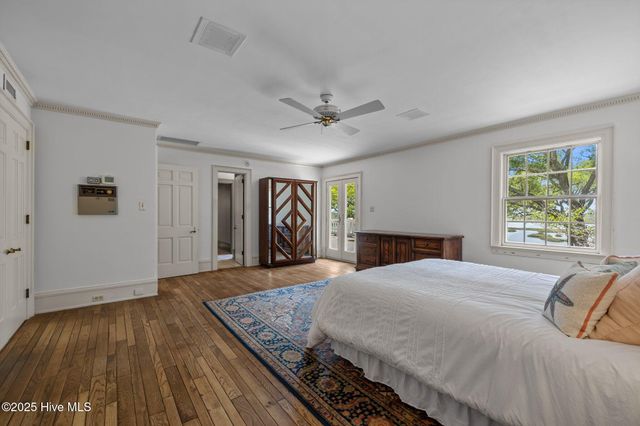 130 Harbour Drive, Hubert, NC 28539