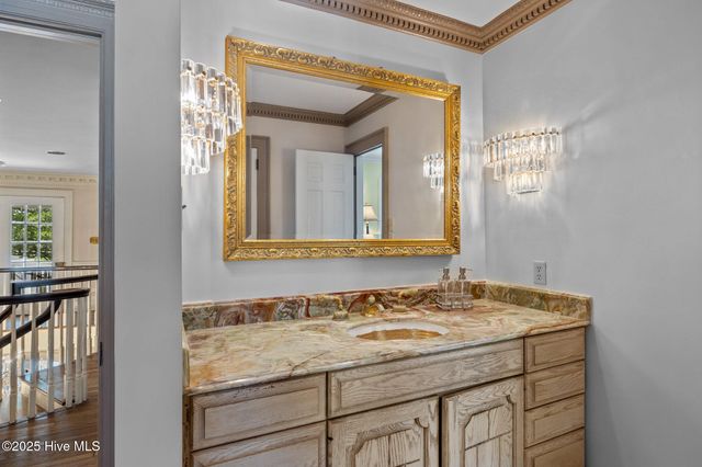 130 Harbour Drive, Hubert, NC 28539