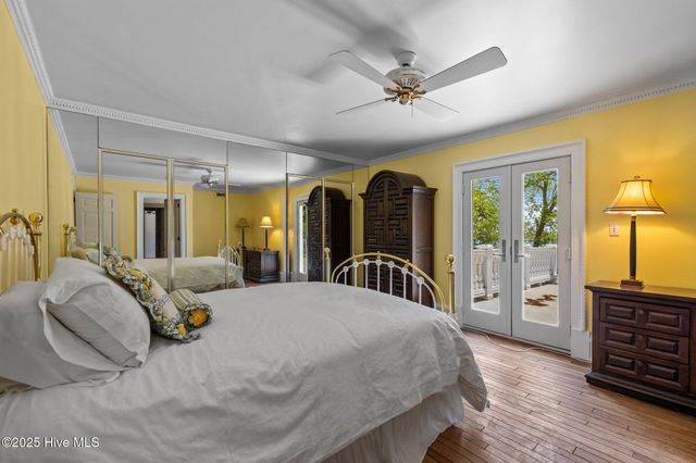 130 Harbour Drive, Hubert, NC 28539