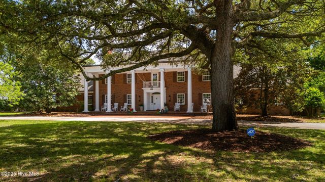 130 Harbour Drive, Hubert, NC 28539