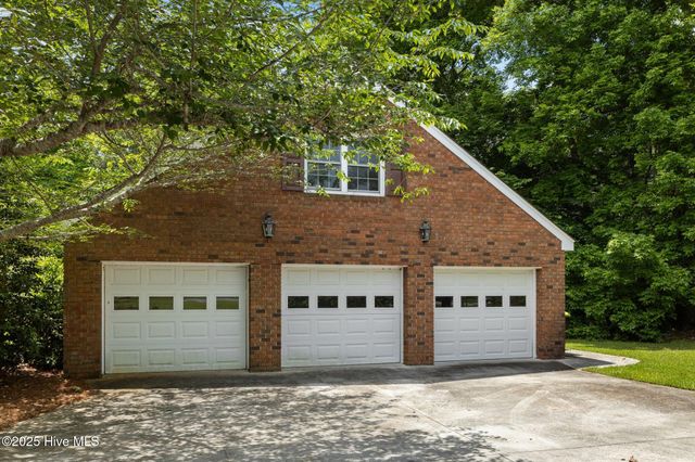 130 Harbour Drive, Hubert, NC 28539
