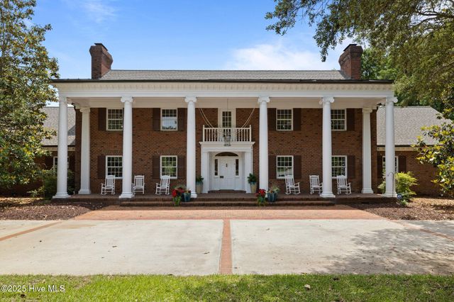 130 Harbour Drive, Hubert, NC 28539