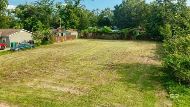 Lot 6 W Begonia Avenue, Foley, AL 36535