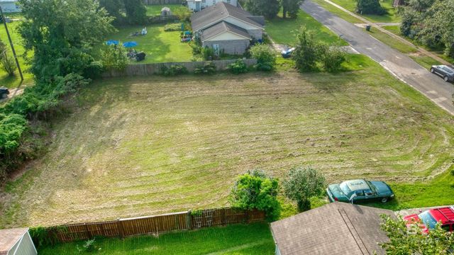 Lot 6 W Begonia Avenue, Foley, AL 36535