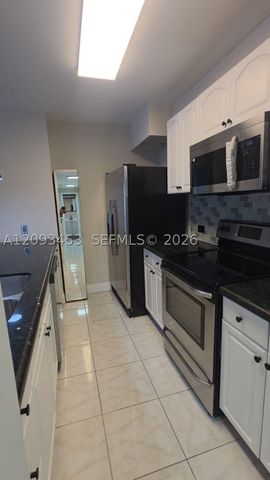 7545 E Treasure Dr 9K, North Bay Village, FL 33141