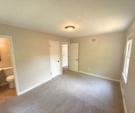 2011 LAURETTA AVE, Memphis, TN 38127