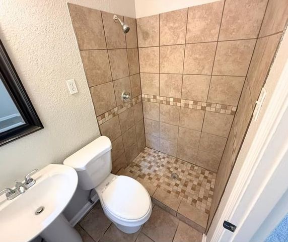 2011 LAURETTA AVE, Memphis, TN 38127