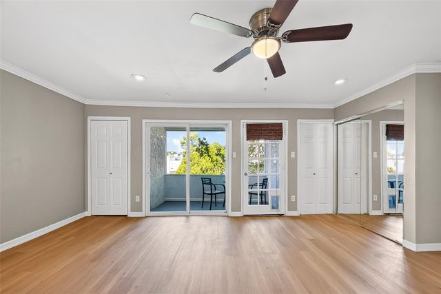 781 Country Place Drive 2054, Houston, TX 77079