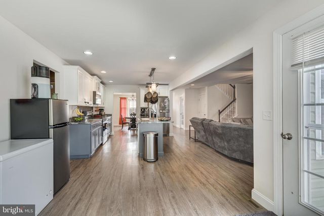 250 CALLIE DR, York, PA 17404