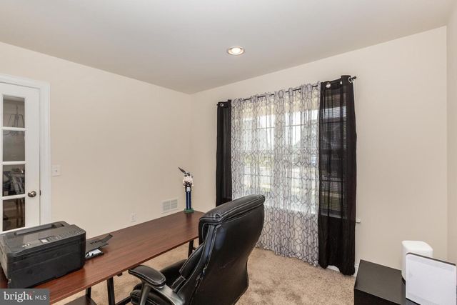 250 CALLIE DR, York, PA 17404