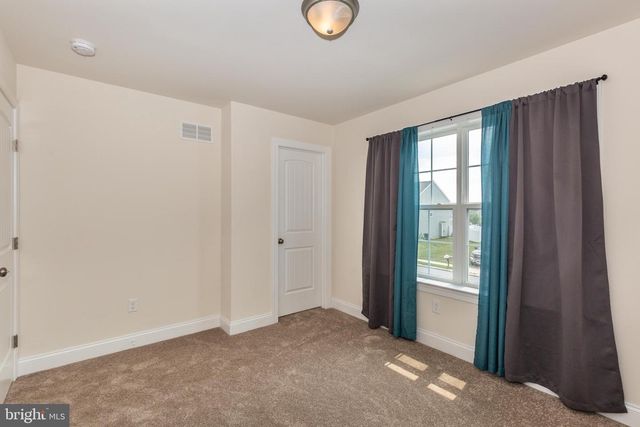 250 CALLIE DR, York, PA 17404