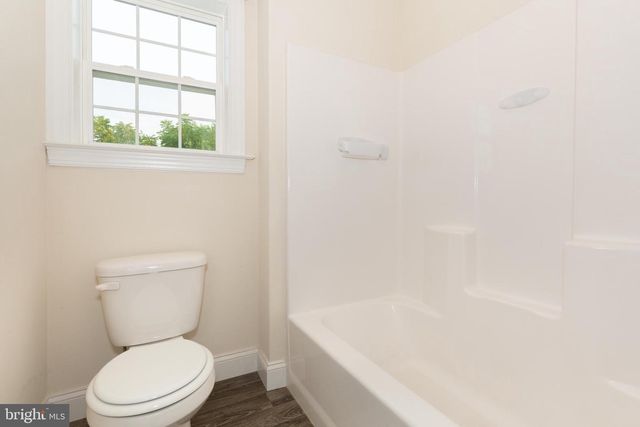 250 CALLIE DR, York, PA 17404