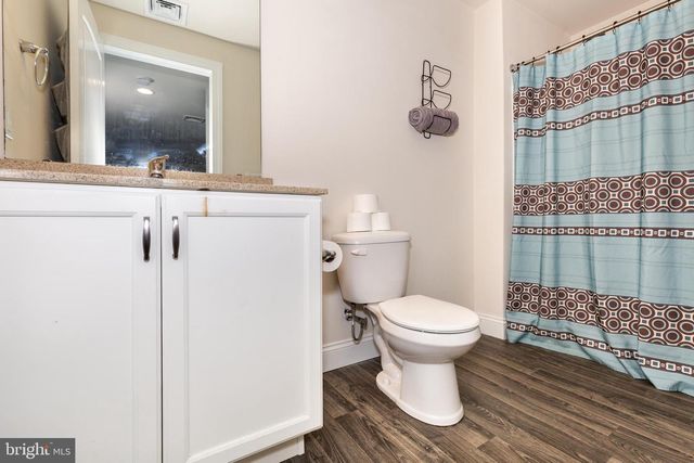 250 CALLIE DR, York, PA 17404