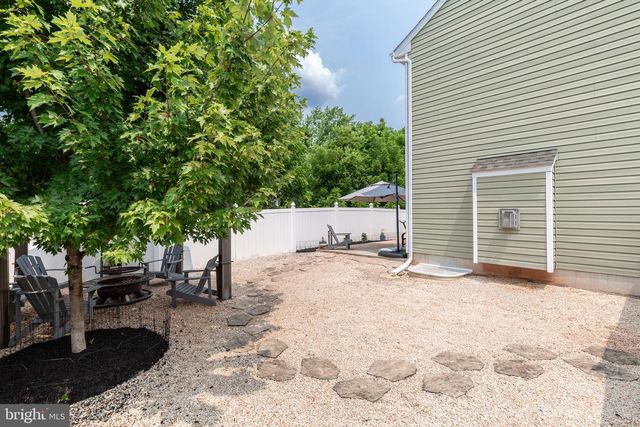 250 CALLIE DR, York, PA 17404