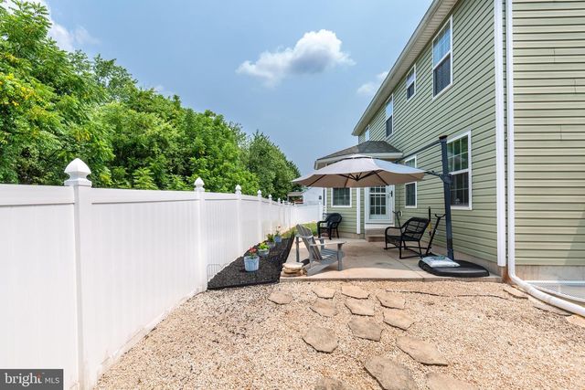 250 CALLIE DR, York, PA 17404